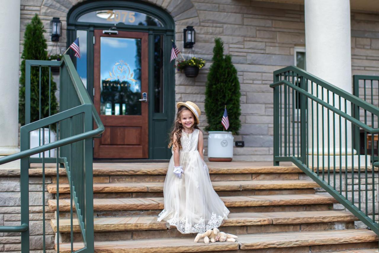 Skylaranna Resort & Spa ヘンダーソンビル エクステリア 写真